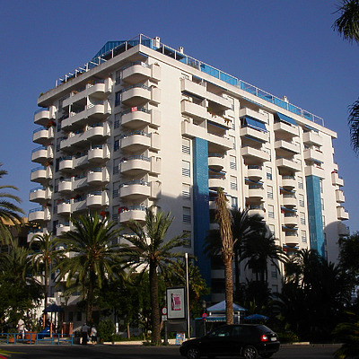 Edificio Torremarina by Cesar Serrano