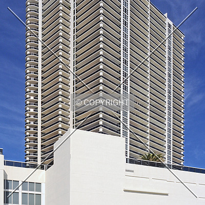 The Beach Club Tower 3 by Jorge Molina