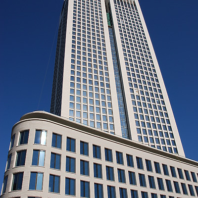 OpernTurm by Huopa