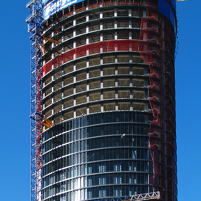 Torre Sacyr Vallehermoso by Cesar Serrano