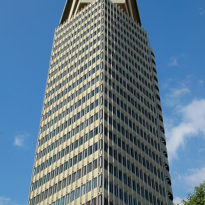 Edificio Colón by John Bek