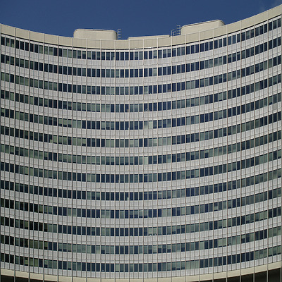 VIC Building D-E by Cesar Serrano