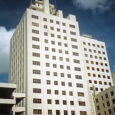 Wilson Plaza West by Kevin Lehnhardt