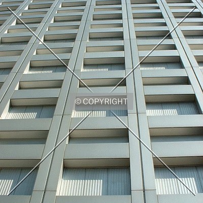 KDDI Building by Andrew Stewart
