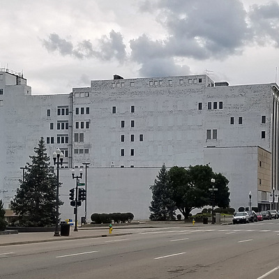 Chase Bank Building by Ryan Hildebrand