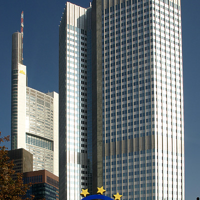 Bankgebäude BfG by Marshall Gerometta