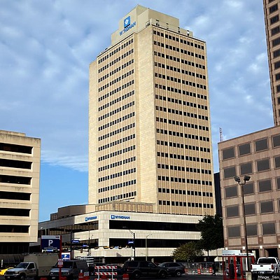 Wyndham San Antonio Riverwalk by Gabe Hernandez | SABJ