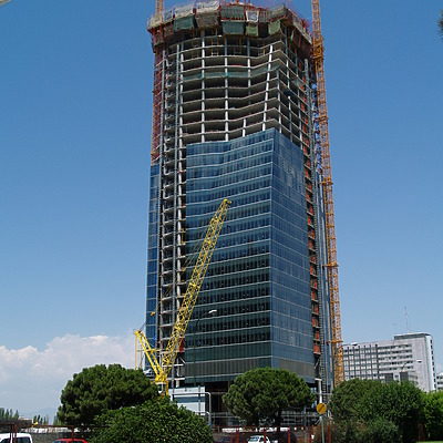 Torre Espacio by Cesar Serrano