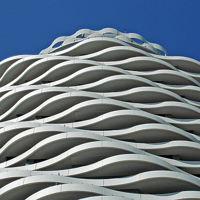 The Wave by John Bek