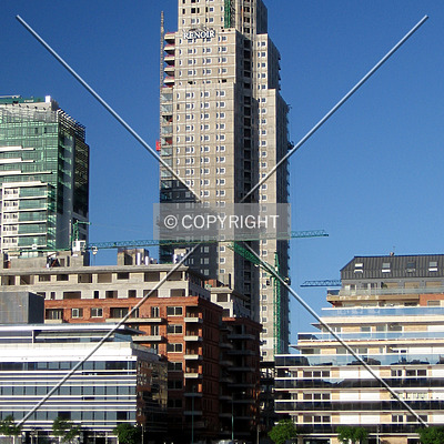 Torre Renoir 1 by Maximiliano Buono