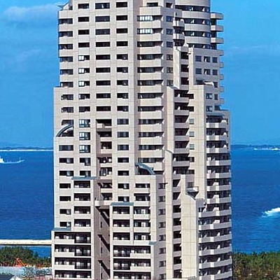 Atmos Momochi Tower by Takenaka