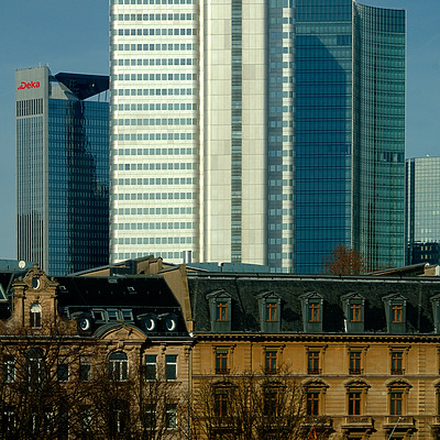 Dresdner-Bank-Hochhaus by David Guija