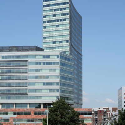 La Guardia Plaza 4 by Michiel van Dijk