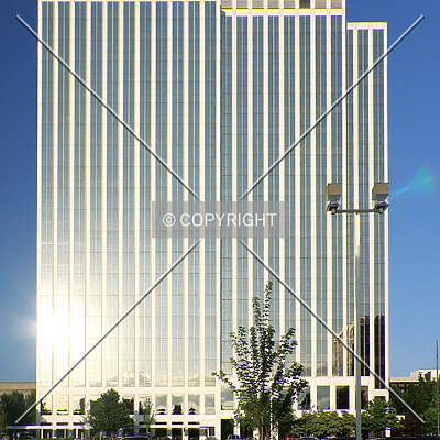 Lloyd Center Tower by Serdica