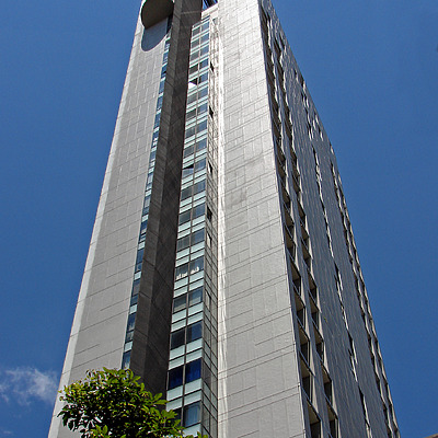 1 Moulmein Rise by Horst Kiechle