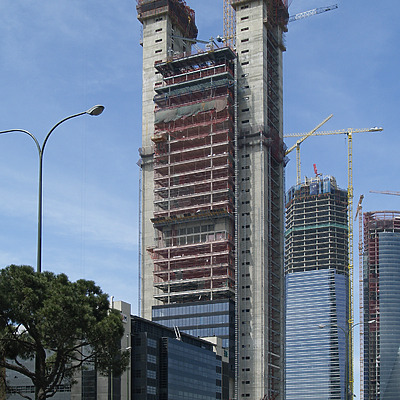 Torre Caja Madrid by Cesar Serrano