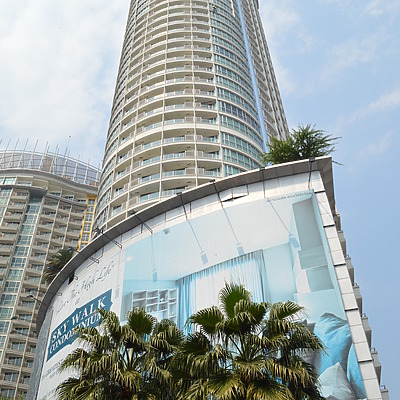 Skywalk Residences by Huopa