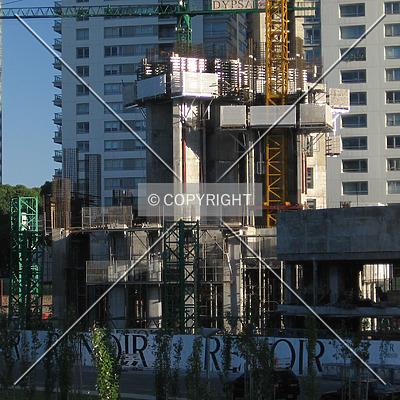 Torre Renoir 2 by Maximiliano Buono