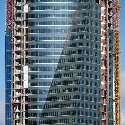 Torre Espacio by Cesar Serrano