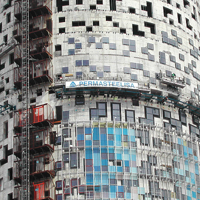 Torre Agbar by David Guija