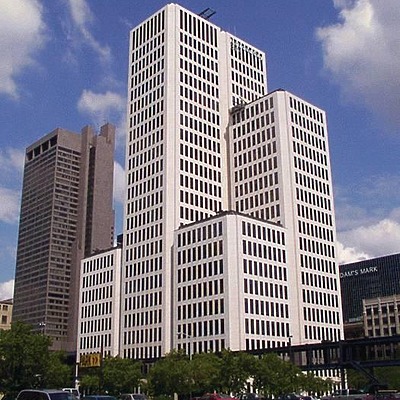 PNC Bank Building by Daniel Kieckhefer