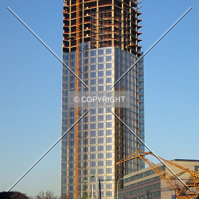 Torre Repsol YPF by Maximiliano Buono