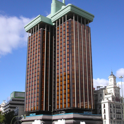 Torre Colón by Cesar Serrano