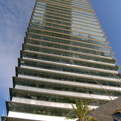 Torre Mapfre by Cesar Serrano