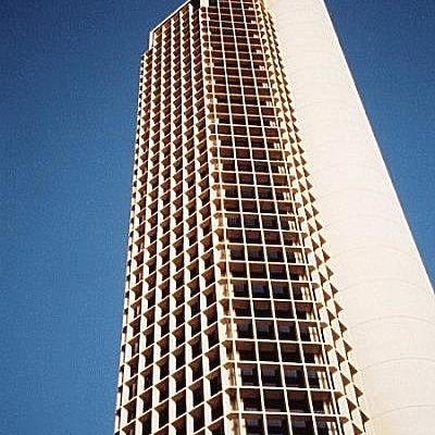 One Shoreline Plaza - South Tower by Kevin Lehnhardt