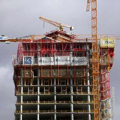 Torre Espacio by Cesar Serrano
