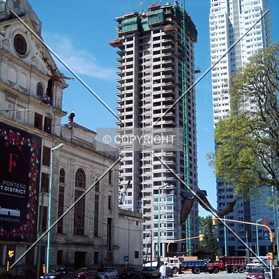 Torre del Parque by Maximiliano Buono