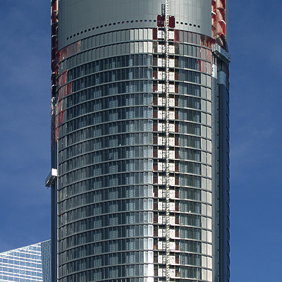 Torre Sacyr Vallehermoso by Cesar Serrano