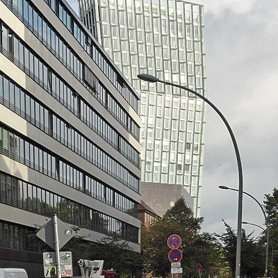 Tanzende Türme by Der Hamburger