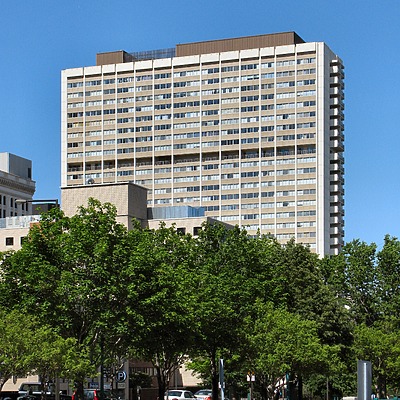 Kellogg Square Apartments by James Peacock