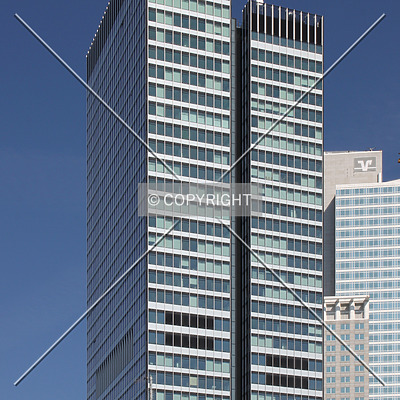 City-Hochhaus by Emmanuel D.
