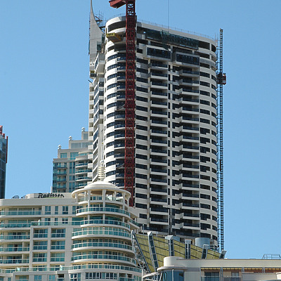 Meriton Tower by John Bek