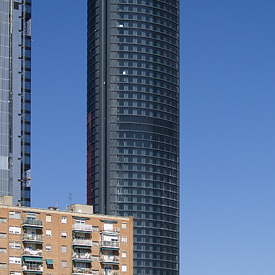 Torre Sacyr Vallehermoso by Cesar Serrano