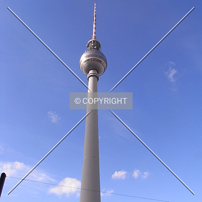 Berliner Fernsehturm by Jörg Berkemeyer