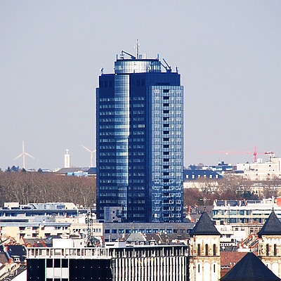 Büro Center Nibelungenplatz by Huopa