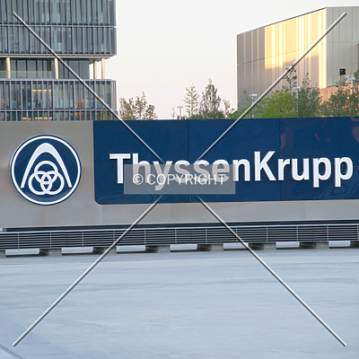 ThyssenKrupp Quartier Q1 by Nephilim