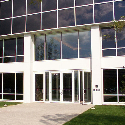 Schaumburg Corporate Center III by Daniel Kieckhefer