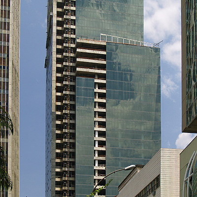 Ventura Corporate Towers by Cesar Serrano