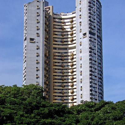 Pearl Bank Apartments by Horst Kiechle