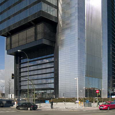 Torre Caja Madrid by Cesar Serrano