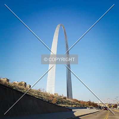 Gateway Arch by Ryan Hildebrand