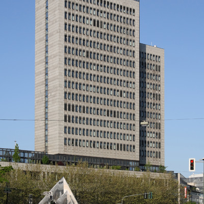 Landeszentralbank by Michiel van Dijk
