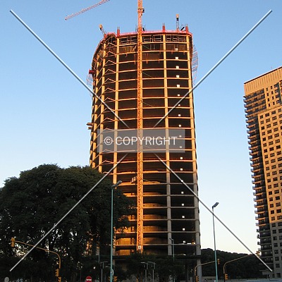 Torre Repsol YPF by Maximiliano Buono