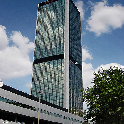 Centrum LIM by Pavel Toczynski