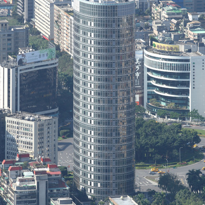 Taishin Bank Tower by Michiel van Dijk