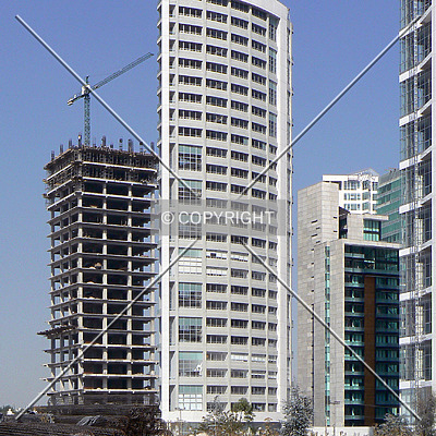 Torre Aura Puerta de Hierro by Luis Ibáñez